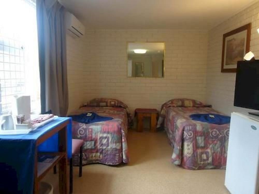Kingsford Riverside Inn Брисбен Экстерьер фото
