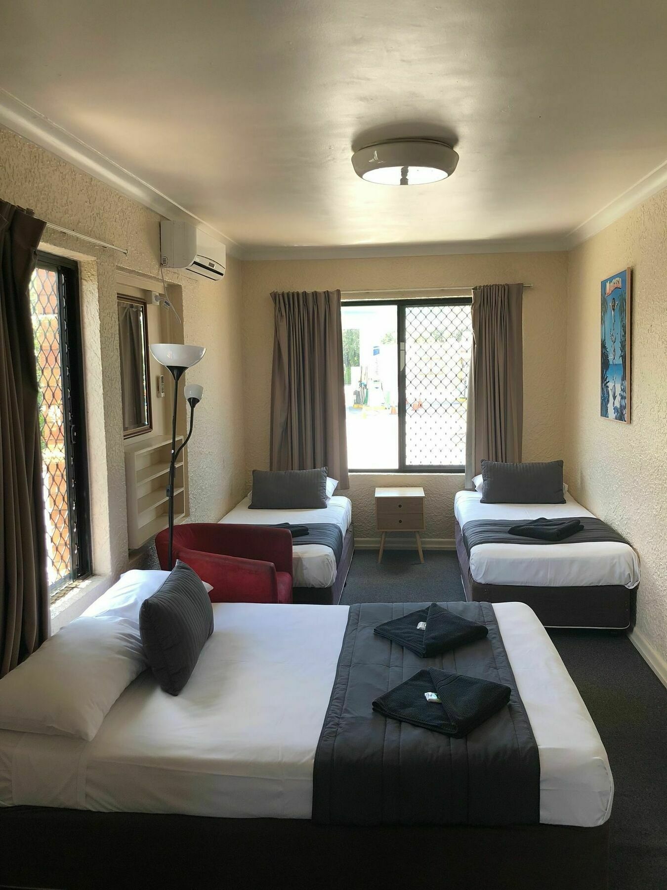 Kingsford Riverside Inn Брисбен Экстерьер фото